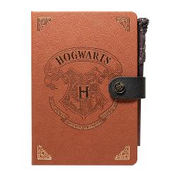 Agenda premium harry potter hogwarts, a5, 90 de file, coperta din piele, inchidere cu capsa si buzunar interior si pix cadou, produs licentiat