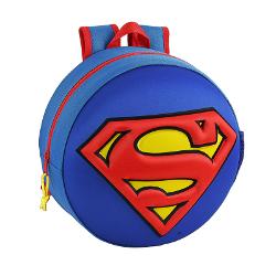 Dimensiuni 285x285x10 cmGreutate 285 gr;Material 100 PoliesterRucsacul rotund 3D Superman este ideal pentru gradinita dar si pentru micile plimbari in parc sau calatorii Vrei ca micutul tau sa fie in pas cu moda Rucsacul pentru baieti Superman il va ajuta sa ia cu el tot ce are nevoie indiferent unde il poarta sa fie remarcatRucsacul rotund 3D 