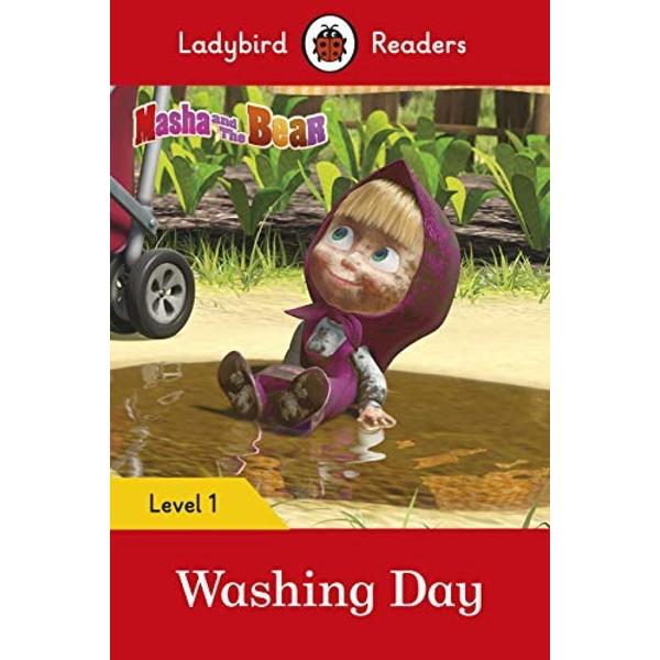 Ladybird Readers Level 1 Masha and the Bear Washing Day