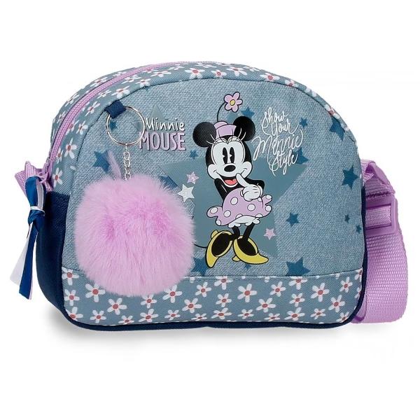 Geanta umar fete Minnie Style multicolorCuloare multicolor cu imprimeu personaj Minnie MouseDimensiune 205x165x6 cmMaterial poliester care este flexibil si usorCapacitate 1 compartimentGeanta are ca accesoriu pomponlungimea baretei este de aproximativ 70 cm1 buzunar interior pentru depozitare accesorii si gadgeturiInchidere cu fermoarGeanta poate fi transportata pe umar cu ajutorul bareteiStil 