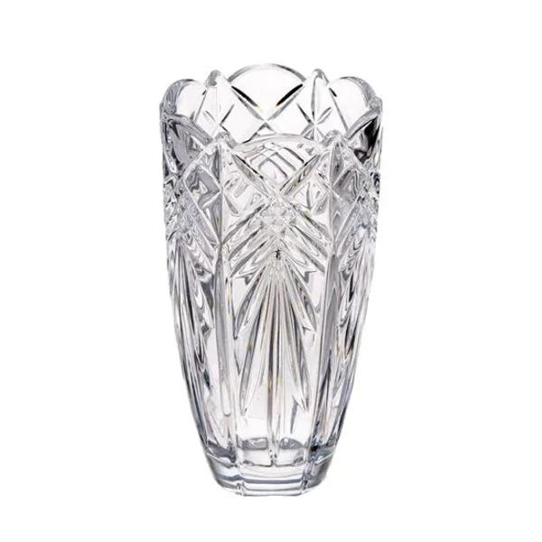 Vaza cristalite Bohemia model Taurus B-Style 20 cm BohemiaEste ambalata intr-o cutie de cadou ce contine elemente de protectie pentru transport in siguranta 
