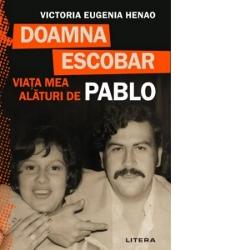 Când l-a cunoscut pe Pablo Escobar la vârsta de doar 13 ani Victoria Eugenia Henao nu a &537;tiut c&259; via&539;a sa era pe punctul de a se transforma într-un co&537;mar teribil &537;i c&259; avea s&259; fie mereu ar&259;tat&259; cu degetul ca femeia cu care s-a c&259;s&259;torit &537;i a avut doi copii cel mai mare narcotraficant al tuturor timpurilor Pentru aceast&259; carte vreme de doi ani v&259;duva lui Escobar a f&259;cut 