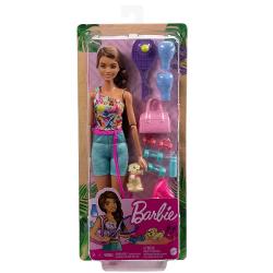 Papusa Barbie® stie ca ingrijirea de sine o ajuta sa se simta fericita si sanatoasa Aceste seturi de papusi si accesorii celebreaza modurile ei preferate de a se reincarca -- toate cu un catelus adorabil in carpa Copiii pot alege dintre teme precum spa un antrenament in aer liber si drumetii apoi isi pot lasa imaginatia sa o ia de acolo Fiecare se vinde separat in functie de disponibilitate Papusile nu pot sta singure Culorile si decoratiunile pot varia Pregateste-te pentru o zi 