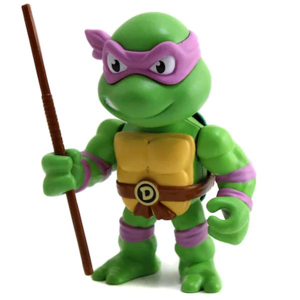 Figurina Donatello personajul din seria Testoasele Ninja este prezent acum si sub forma de figurina metalica realizata la un grad inalt de calitate   Figurina are o inaltime de 10 cm si are incluse si accesoriile eroului   Are si articulatii si poate executa diferite miscari si pozitii