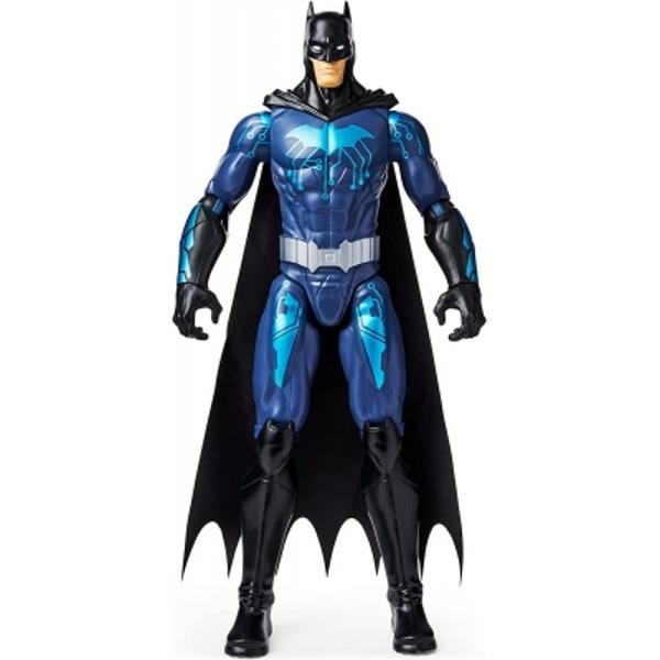 Creeaza-ti propriile aventuri epice cu super eroi sau raufacatori cu figurinele de actiune Batman de 30 cm Fiecare figurina de actiune are 11 puncte de articulare o pelerina textila si un stil comic detaliat care aduce la viata personajul Batman preferat Reuneste duoul dinamic format din Batman si Robin si ajuta Gotham City sa scape de cei mai sinistri raufacatori cum ar fi Joker si Mr Freeze Fanii DC de orice varsta iubesc figurinele de colectie Batman care le permit sa isi foloseasca 