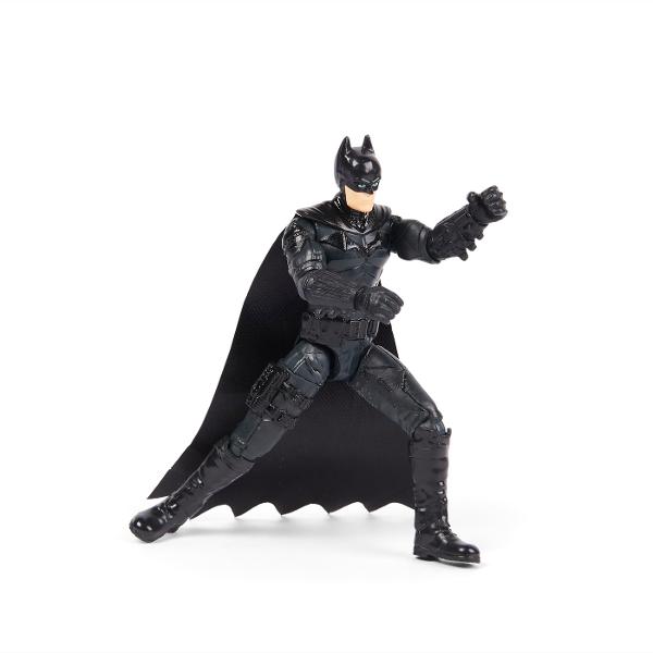 Creeaza-ti propriile aventuri epice ale lui Batman cu figurinele de actiune Batman de 10 cm Fiecare figurina de actiune are 11 puncte de articulare o sculptare in detaliu si un stil autentic de film care aduce la viata figurinele tale preferate din filmul Batman Dezvaluieste cardul misterioas si inarmeaz-o pe Selina Kyle cu cele 3 accesorii incluse Fanii benzilor desenate de toate varstele adora figurinele Batman Implica-ti imaginatia si creeaza-ti propriile batalii epice Cu o gama de 
