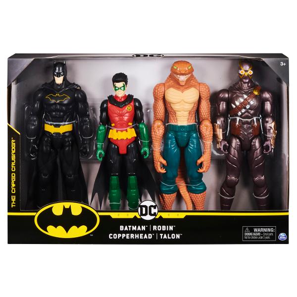 Creeaza-ti propriile aventuri epice cu supereroi si superticalosi cu figurinele de actiune Batman de 30 de cm Acest pachet include 4 figurine Fiecare figura de actiune are 11 puncte de articulatie si un stil comic detaliat care da viata personajelor tale preferate Batman Alatura-te duo-ului dinamic Batman si Robin si ajuta la scaparea orasului Gotham de cei mai sinisti super-raufacatori ai sai precum Joker Harley Quinn Riddler Copperhead sau Talon stilurile pot varia  Adu-ti acasa 