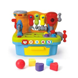 Jucaria pentru bebelusi Micul meu atelier de la Hola Toys va oferi copilului dumneavoastra momente pline de distractie si veselie iar dumneavoastra privindu-l zambete Copilul poate umple bancul de lucru cu diversele forme sa il goleasca si sa inceapa din nou Ustensilele pot fi folosite sa isurubezedesurubezebata diferite suruburi in bancul de lucru Toate aceaste functii dezvolta coordonarea dintre ochi si mana Formele speciale si culorile vii incurajeaza copilul sa exerseze si sa se 