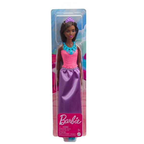 Papusile Barbie Printese permit imaginatiei sa se joace in lumea viselor si basmelor Fiecare papusa Barbie poarta un corset decorat si fusta stralucitoare O tiara potrivita si o pereche de pantofi completeaza tinuta Este usor sa redam visele reale si sa punem in scena povesti nenumarate cu aceste papusi printese Barbie te trezesti intr-o lume in care visele devin realitate Aduna toate papusile si jucariile Barbie si lasa-ti visele sa pluteasca In pachet sunt include o papusa printesa 