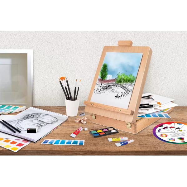 Mega Atelierul de Pictura este cel mai complet set pentru a-l invata pe copil sa picteze ca un adevarat pictor Deschide carcasa din lemn seteaza-o sa functioneze ca un sevalet si aseaza-ti panza sau panoul de panza pe el pentru a incepe sa desenezi Poti de asemenea sa depozitezi toate accesoriile de desen in el si sa-l utilizezi drept cutie de depozitare incepe antrenamentul de la schita care este baza picturii Utilizeaza creioanele urmarind sfaturile si instructiunile din manualul 